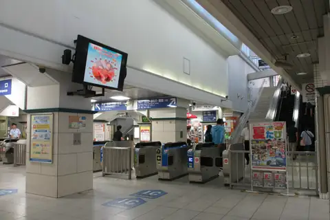 JR ticket gates