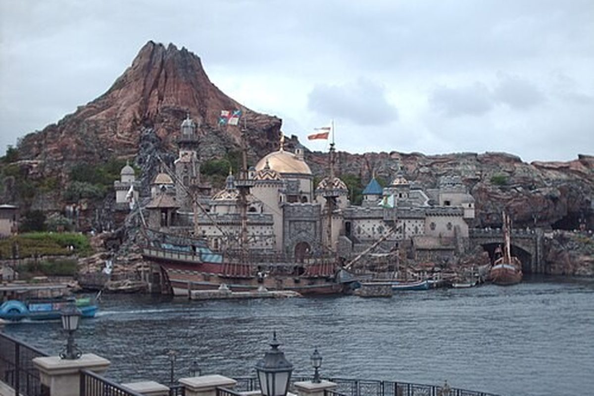 Tokyo Disney tickets and Premier Access: what to book first