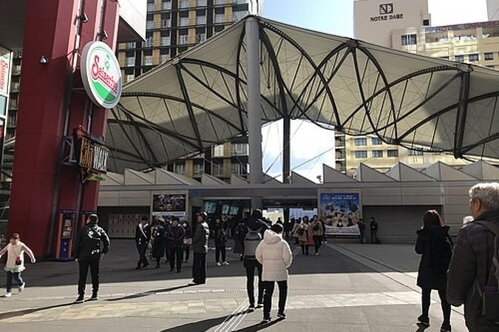Covered walkway in Universal CityWalk Osaka leading from Universal-City Station toward the park