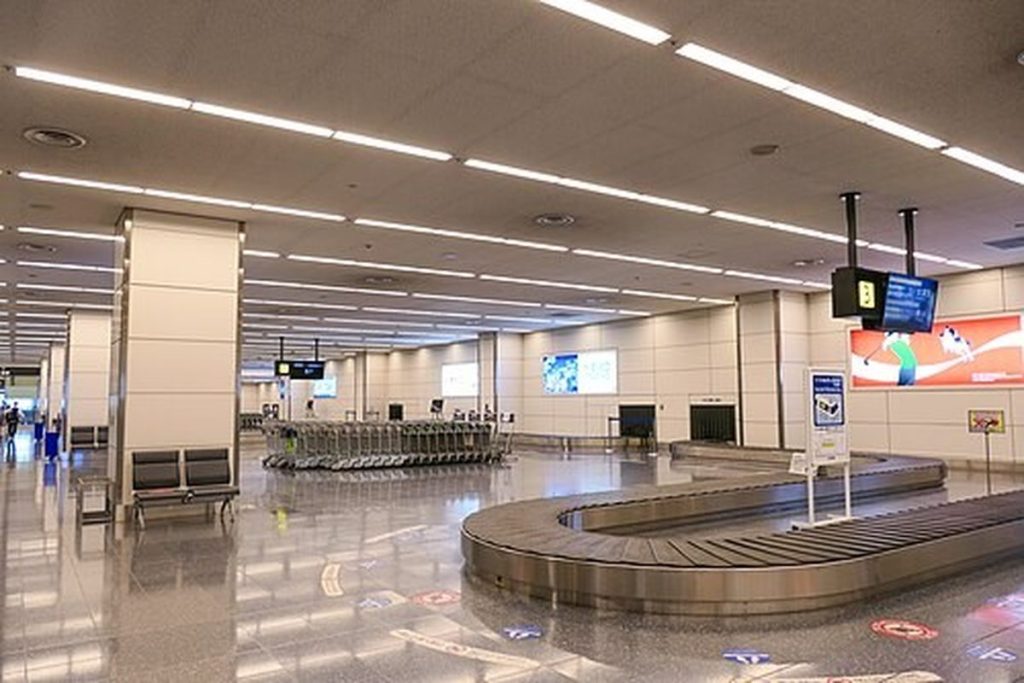 Baggage claim carousels in the international area of Haneda Airport Terminal 2